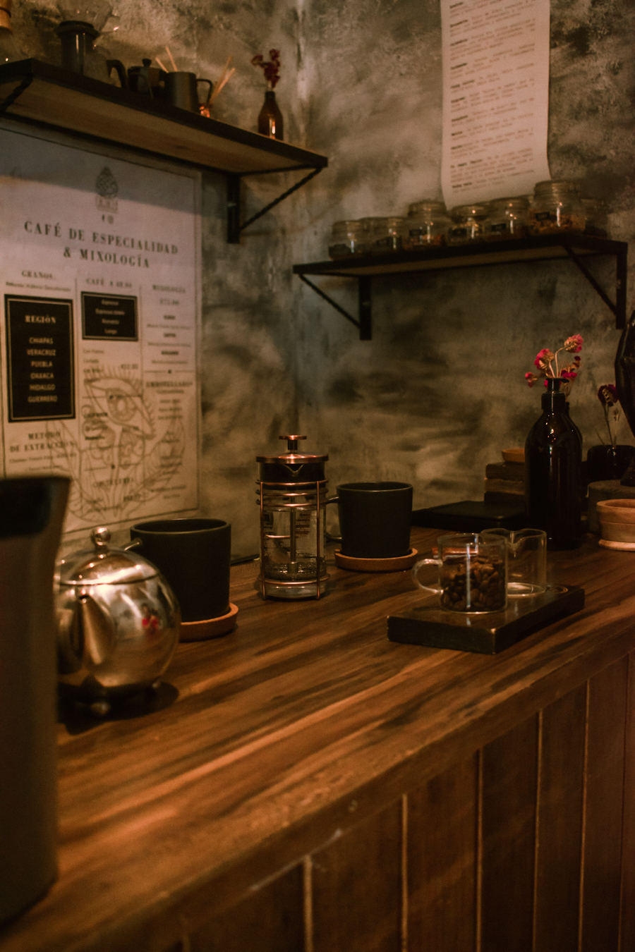 ILUMINACIÓN: Natural ÁNGULO DE TOMA: Normal TIPO DE CÁMARA: Nikon D5600 APERTURA: F/4.2 VELOCIDAD: 1/200s ISO: 800 LUGAR: Atlixco, Puebla FECHA DE CREACIÓN: 30/04/2023